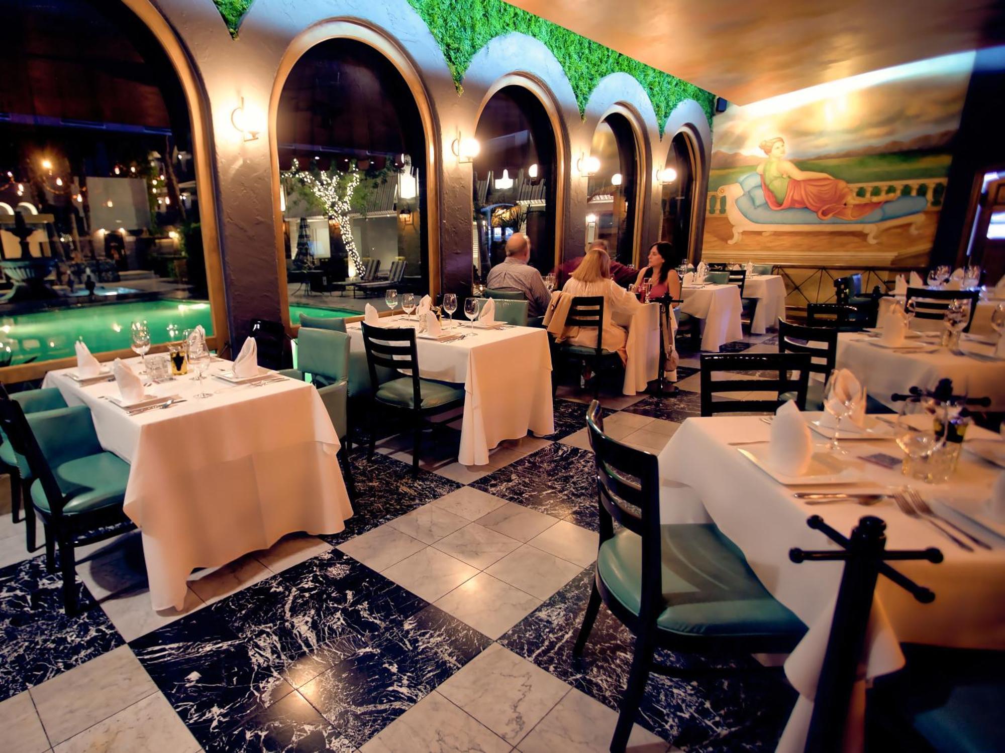 Hotel Lucerna Mexicali Exterior photo