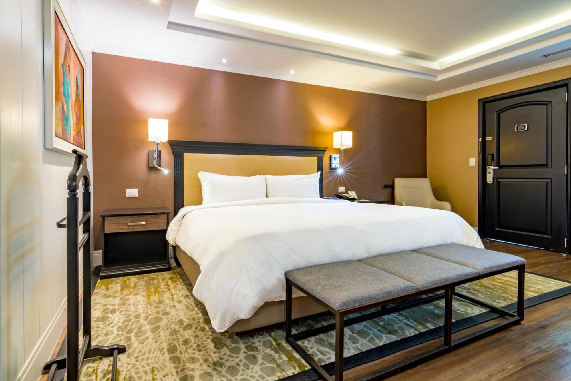 Hotel Lucerna Mexicali Exterior photo