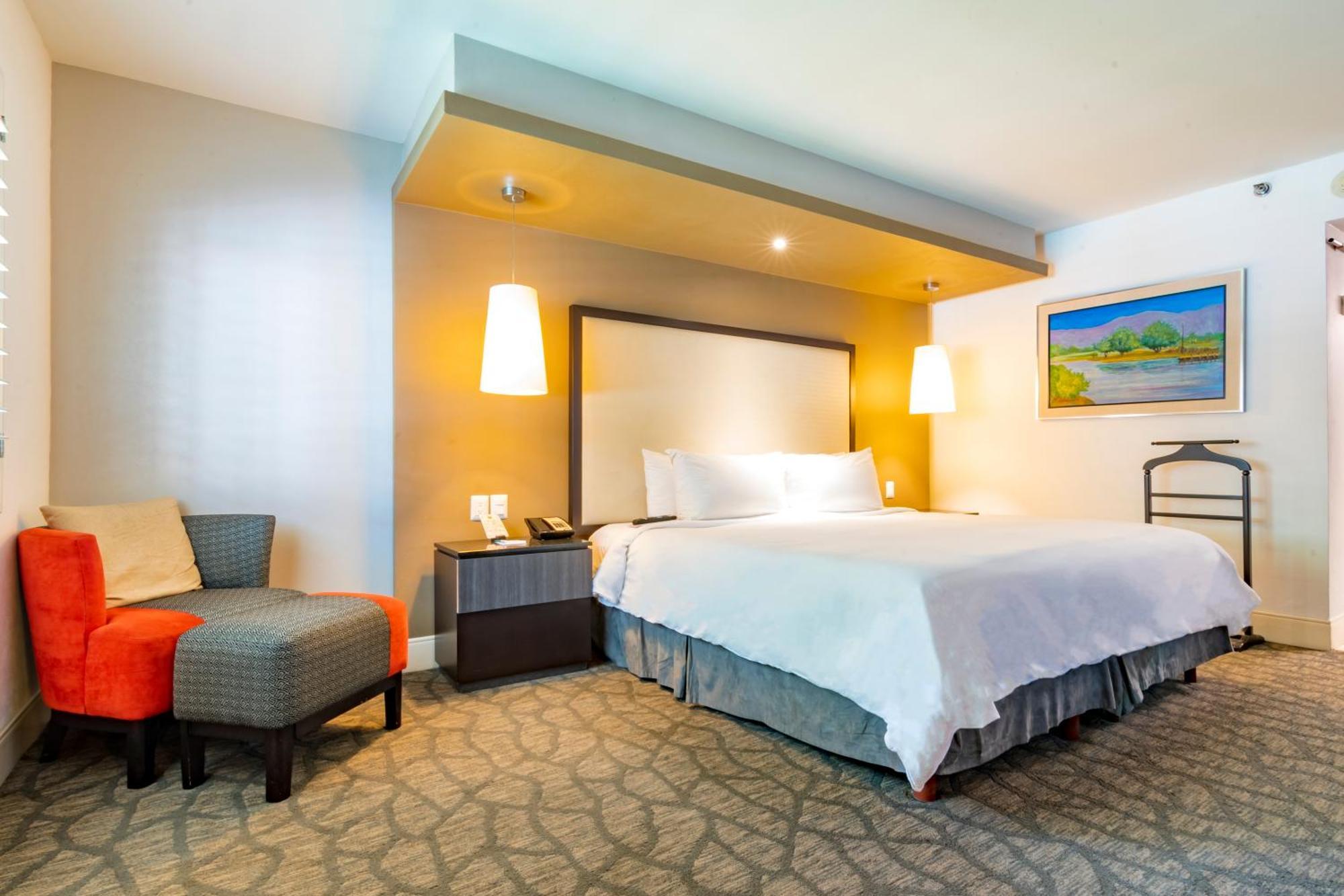 Hotel Lucerna Mexicali Exterior photo